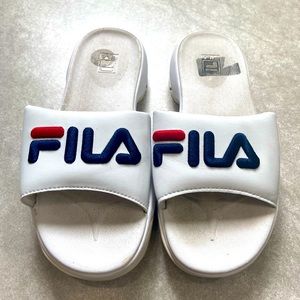 Fila Sleek Slides White Women’s Logo Sandals